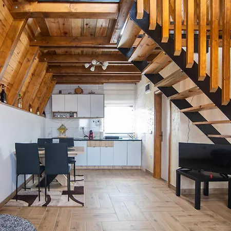 Chalet Planinska Kuca, Brvnara-skodric - Sljivovica, Zlatibor Sainovina