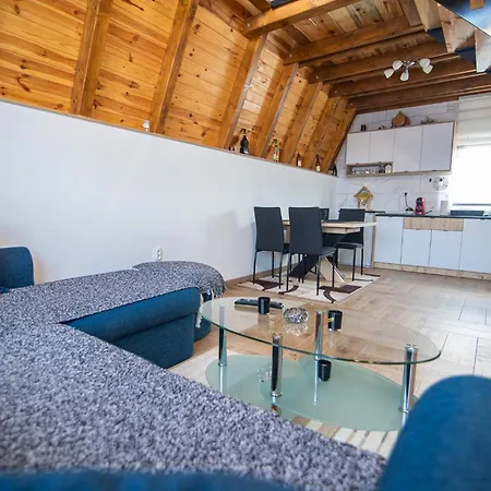 Planinska Kuca, Brvnara-skodric - Sljivovica, Zlatibor