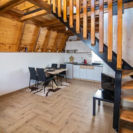 Planinska Kuca, Brvnara-skodric - Sljivovica, Zlatibor Chalet