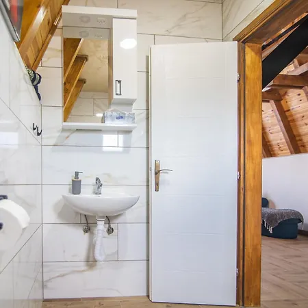 Planinska Kuca, Brvnara-skodric - Sljivovica, Zlatibor Chalet